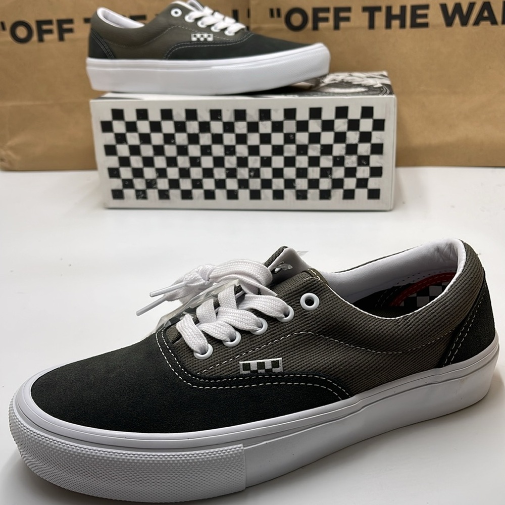 Vans Men’s Skate Era Twill Grape Leaf
VN0A5FC950K
Sneake - Picture 3 of 16